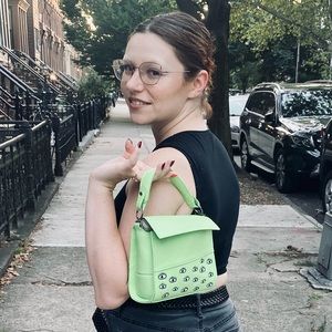 Meet your Posher, Danielle